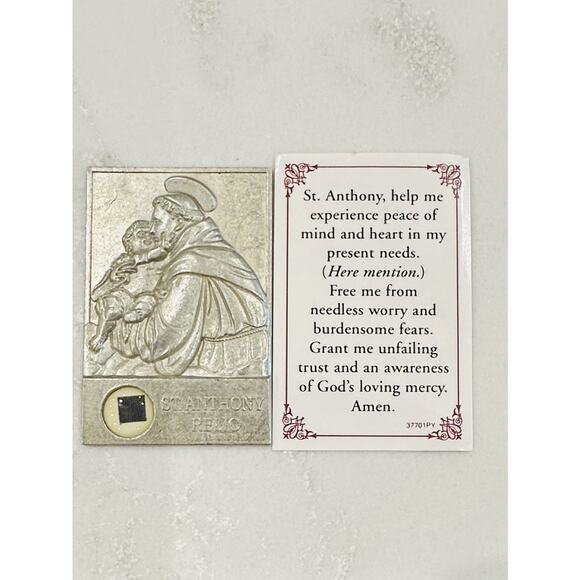 Vintage St. Anthony of Padua Pocket Shrine Relic Brass Tone Medal w/ Prayer - Picture 4 of 4